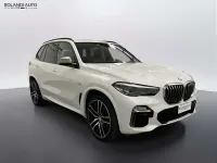 Usata BMW X5 Comfort Edition 400 CV (294 kW) 2021 Mineral white metallizzato SUV