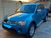 Usata Mitsubishi L 167 CV (122 kW) 2007 Blu SUV