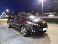 Begagnad Ford Fiesta 97 HK (71 kW) 2013 Svart Halvkombi