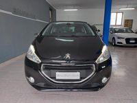 Usata Peugeot 208 Sport 68 CV (50 kW) 2015 Nero Utilitaria