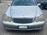 Usata Mercedes C220 143 CV (105 kW) 2003 Grigio Station wagon