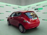Usata Lancia Ypsilon Silver 69 CV (50 kW) 2017 Rosso Utilitaria
