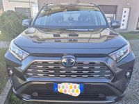 Usata Toyota RAV4 Hybrid Active 178 CV (130 kW) 2022 Grigio SUV
