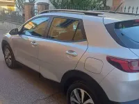 Usata Kia Stonic Urban 82 CV (60 kW) 2023 Argento SUV