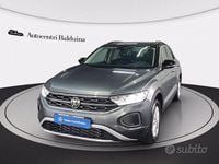 Usata VW T-Roc Life 150 CV (110 kW) 2024 Grigio SUV