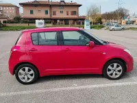 Usata Suzuki Swift GL 90 CV (66 kW) 2010 Rosso Utilitaria