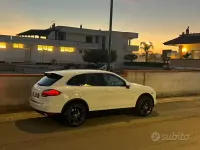 Usata Porsche Cayenne 245 CV (180 kW) 2013 Bianco SUV