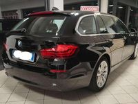 Usata BMW 520 Luxury Line 184 CV (135 kW) 2014 Nero Station wagon