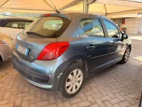 Gebraucht Peugeot 207 73 PS (53 kW) 2007 Grau Kleinwagen