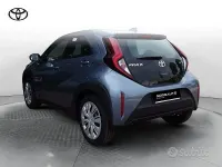 Nuova Toyota Aygo X 115 CV (84 kW) 2026 Grigio SUV