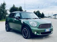 Usata Mini Park Lane Countryman 111 CV (81 kW) 2015 Verde SUV