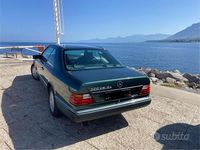 Usata Mercedes E300 1990 Verde Berlina