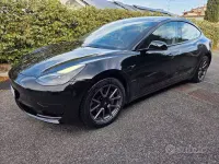 Usata Tesla Model 3 Standard Range 88 kW (120 CV) 2023 Nero Berlina