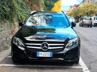 Usata Mercedes 220 Premium 170 CV (125 kW) 2017 Nero Station wagon