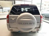 Usata Suzuki Grand Vitara 129 CV (94 kW) 2011 Grigio SUV