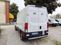Usata Iveco Daily 136 CV (100 kW) 2023 Bianco Furgone