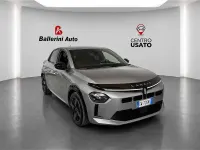 Usata Lancia Ypsilon 74 kW (101 CV) 2024 Utilitaria