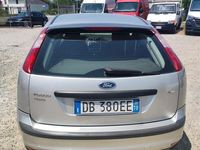 Usata Ford Focus 90 CV (66 kW) 2006 Grigio Coupé