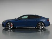 Nuova Audi RS5 Sportback Competition 470 CV (345 kW) 2025 Blu ascari metallizzato Berlina
