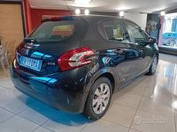 Usata Peugeot 208 Access 68 CV (50 kW) 2012 Nero Utilitaria