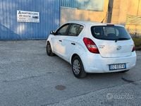 Usata Hyundai i20 Classic 78 CV (57 kW) 2009 Bianco Utilitaria