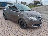Usata Lancia Ypsilon Gold 85 CV (62 kW) 2014 Marrone Utilitaria