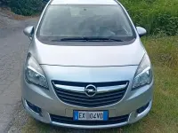 Usata Opel Meriva 120 CV (88 kW) 2014 Argento Monovolume