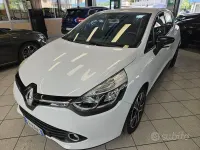 Usata Renault Clio 75 CV (55 kW) 2015 Bianco Station wagon