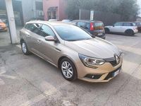 Usata Renault Mégane IV Life 90 CV (66 kW) 2017 Oro Station wagon