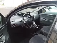 Usata Renault Clio II 75 CV (55 kW) 2010 Nero Berlina
