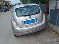 Usata Lancia Ypsilon 60 CV (44 kW) 2008 Argento Utilitaria