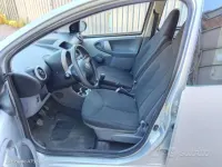Usata Toyota Aygo 68 CV (50 kW) 2007 Grigio Utilitaria