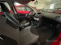 Usata Toyota Aygo Connect Style 68 CV (50 kW) 2012 Rosso Utilitaria