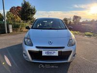 Usata Renault Clio III 75 CV (55 kW) 2010 Argento Berlina