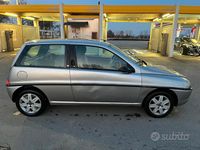 Usata Lancia Ypsilon 2000 Grigio Utilitaria