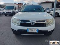 Usata Dacia Duster Lauréate 110 CV (80 kW) 2012 Bianco SUV
