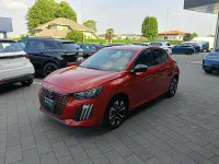 Nuova Peugeot 208 Allure+ 101 CV (74 kW) 2026 Rosso elixir Utilitaria
