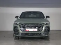 Nuova Audi Q5 Sportback S-Line 268 CV (197 kW) 2025 Verde district metallizzato SUV