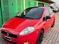 Usata Fiat Grande Punto 65 CV (47 kW) 2007 Rosso Utilitaria