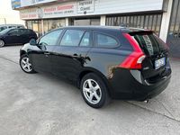 Usata Volvo V60 Business Edition 120 CV (88 kW) 2018 Nero Station wagon