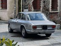 Usata Alfa Romeo 1750 Veloce 103 CV (75 kW) 1969 Argento Berlina