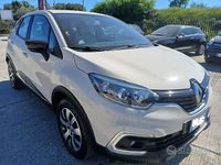 Usata Renault Captur Intens 110 CV (80 kW) 2018 Beige SUV