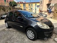 Usata Renault Clio II Rip Curl 75 CV (55 kW) 2008 Utilitaria