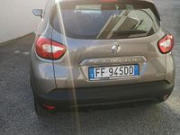 Usata Renault Captur 90 CV (66 kW) 2015 Grigio SUV