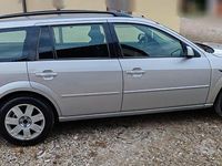 Begagnad Ford Mondeo 2004 Grå Kombi