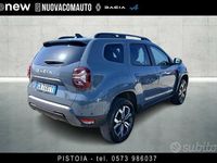Usata Dacia Duster Journey 101 CV (74 kW) 2023 Grigio chiaro SUV