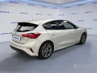 Usata Ford Focus 125 CV (91 kW) 2025 Grigio Berlina