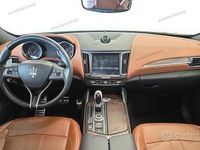 Usata Maserati Levante 275 CV (202 kW) 2016 Grigio SUV