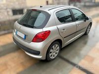 Usata Peugeot 207 70 CV (51 kW) 2007 Grigio Berlina