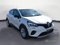 Usata Renault Captur Equilibre 143 CV (105 kW) 2023 Bianco SUV